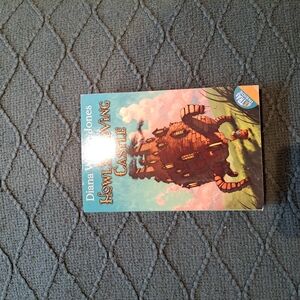 Howl's Moving Castle - Diana Wynne Jones
